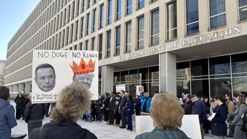 Appeals court rules DOGE can continue operating at USAID in another win for Trump administration