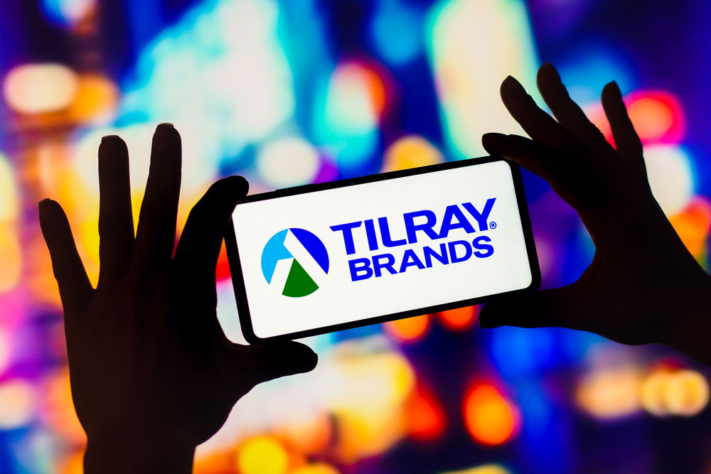 Tilray Brands stock price has crashed: time to buy the dip?