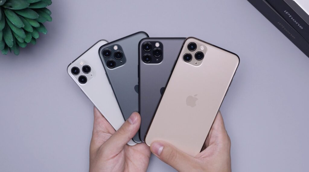 Apple (AAPL) stock slips 2% despite ratings upgrade: here’s why