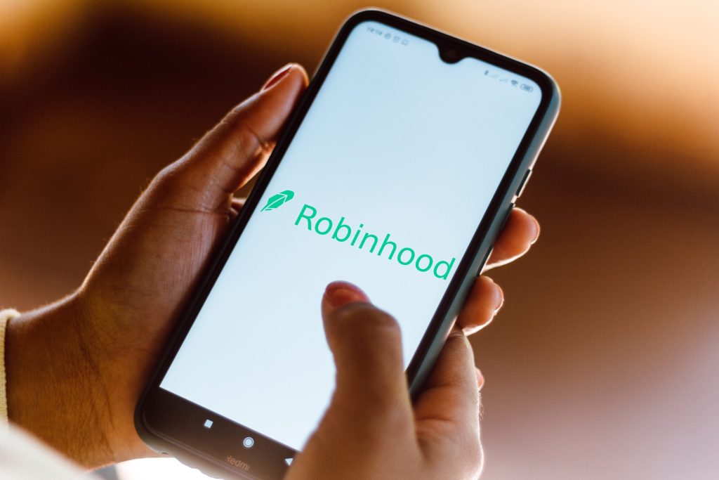 Robinhood stock plunges 5% on Wednesday: is now the time to buy?